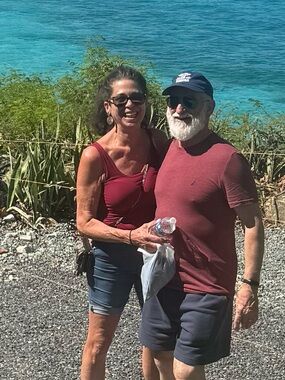 Meet your Posher, Elaine